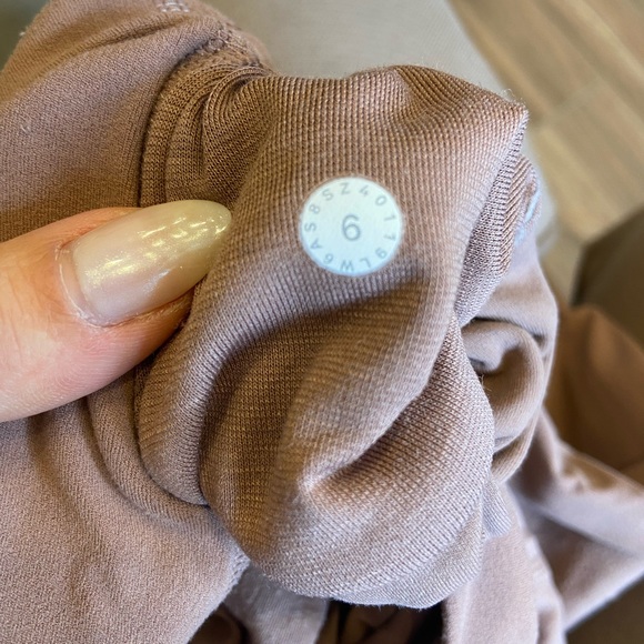 Lululemon Align 23” - 6 - Spanish Oak - Picture 7 of 7